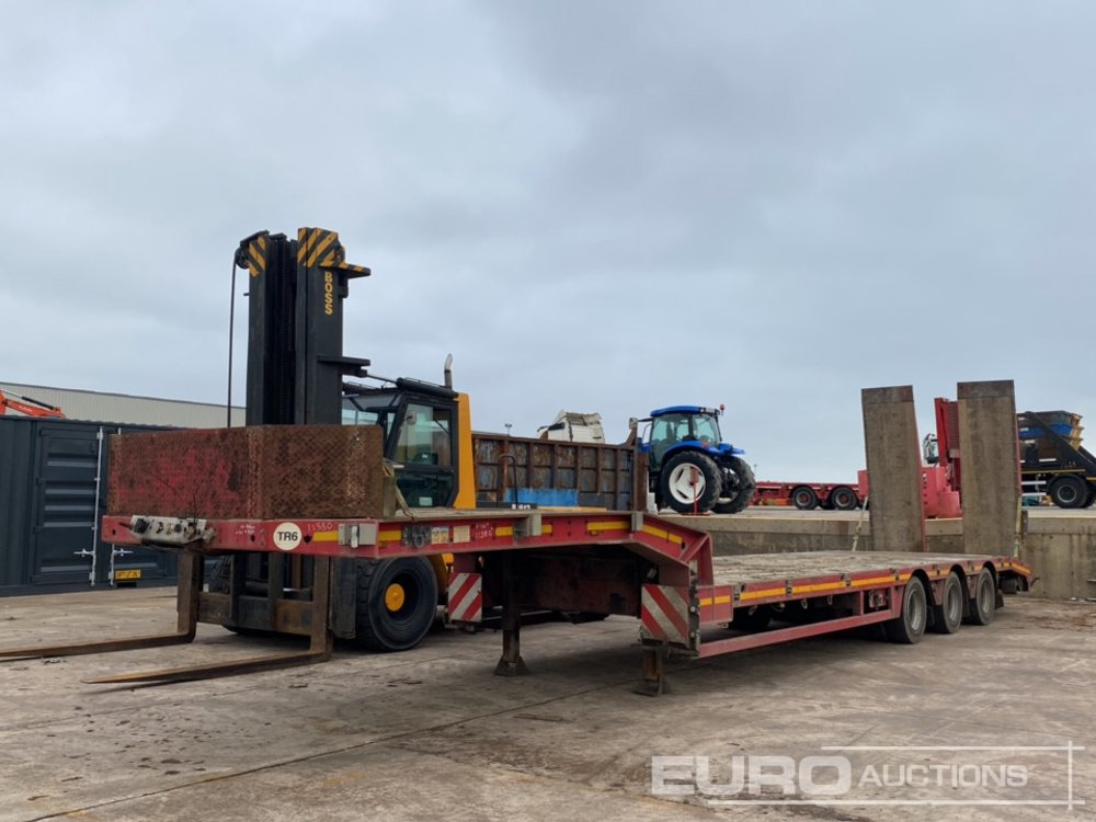 2011 Faymonville STN3U Tri Axle Step Frame Low Loader Trailer, Rear Steer Axle, Hydraulic Ramps - Lavloader semitrailer: bilde 1 2011 Faymonville STN3U Tri Axle Step Frame Low Loader Trailer, Rear Steer Axle, Hydraulic Ramps - Lavloader semitrailer: bilde 1
