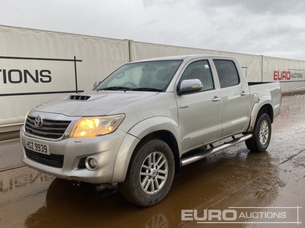 2013 Toyota Hilux Invincible - Pickup: bilde 1 2013 Toyota Hilux Invincible - Pickup: bilde 1