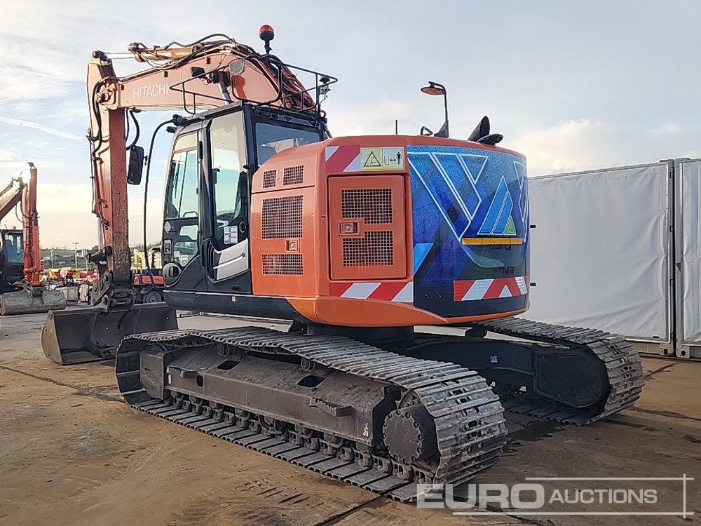 2016 Hitachi ZX225USLC-5B - Beltegraver: bilde 3 2016 Hitachi ZX225USLC-5B - Beltegraver: bilde 3