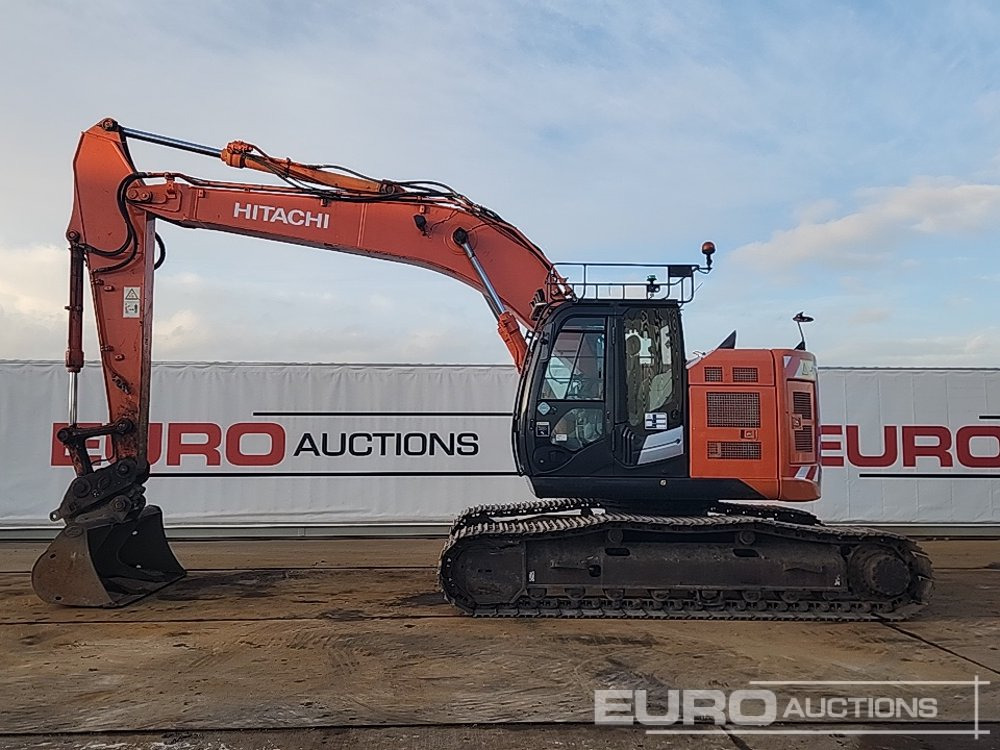 2016 Hitachi ZX225USLC-5B - Beltegraver: bilde 2 2016 Hitachi ZX225USLC-5B - Beltegraver: bilde 2