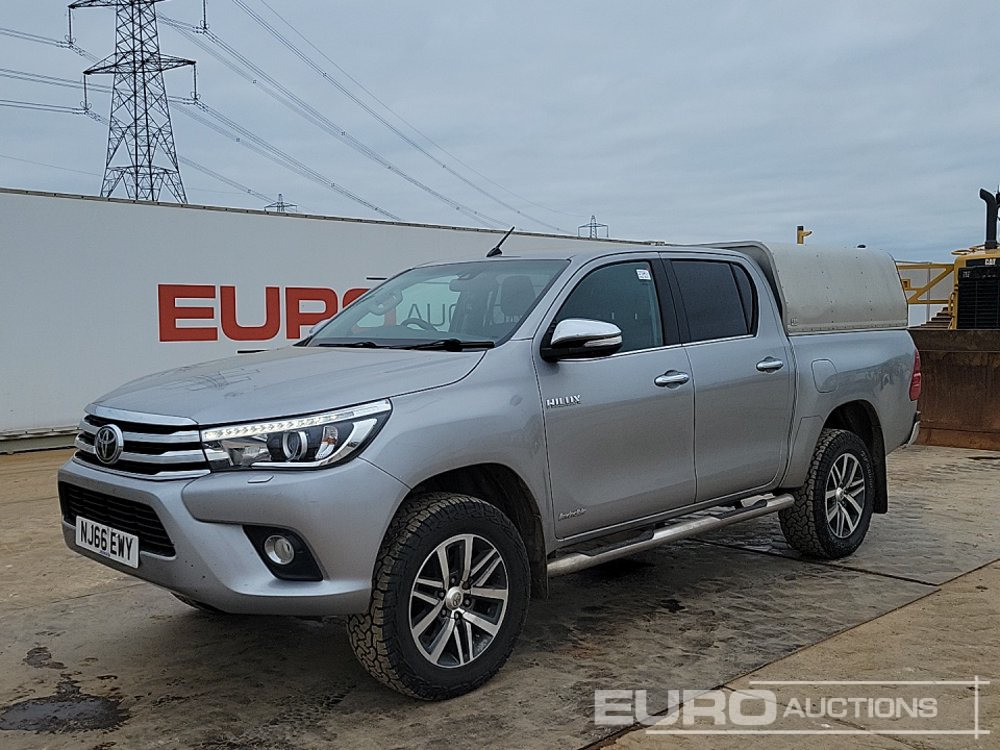 2016 Toyota Hilux Invincible - Pickup: bilde 1 2016 Toyota Hilux Invincible - Pickup: bilde 1