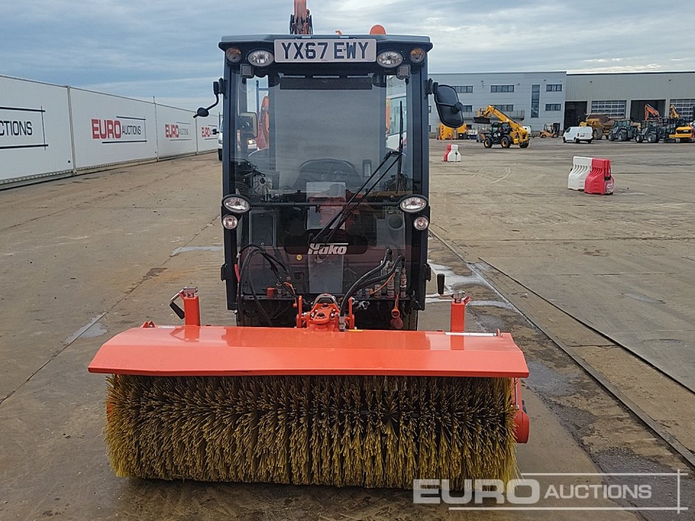 Feiebil 2017 Hako Citymaster 1600 4x2 Compact Gritter, Hydraulic Snow Plough & Sweeper Attachment, Reverse Camera, Automatic Gearbox (Reg. Docs. Available): bilde 7