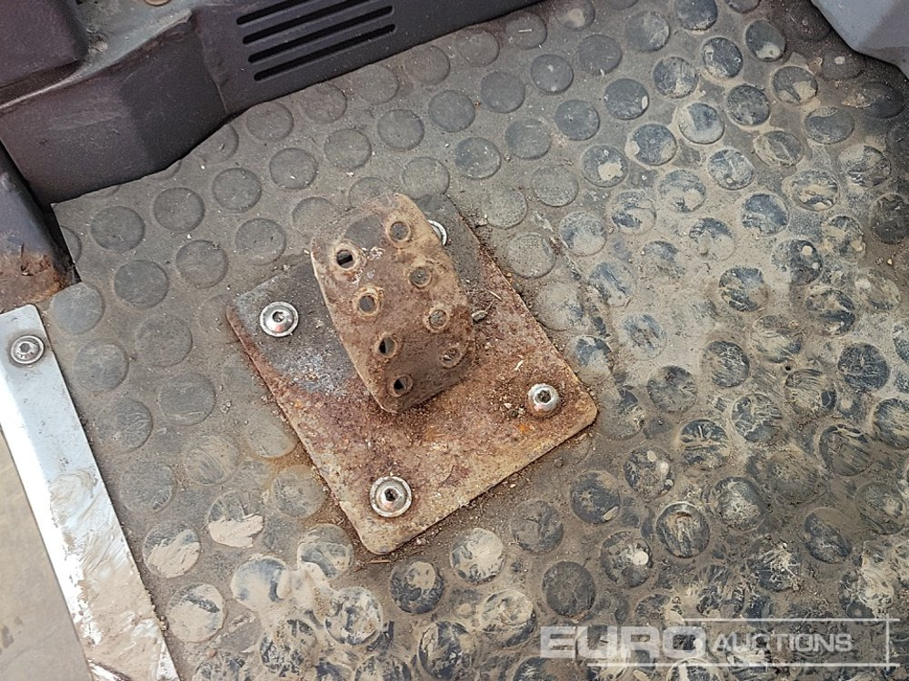 Feiebil 2017 Hako Citymaster 1600 4x2 Compact Gritter, Hydraulic Snow Plough & Sweeper Attachment, Reverse Camera, Automatic Gearbox (Reg. Docs. Available): bilde 31