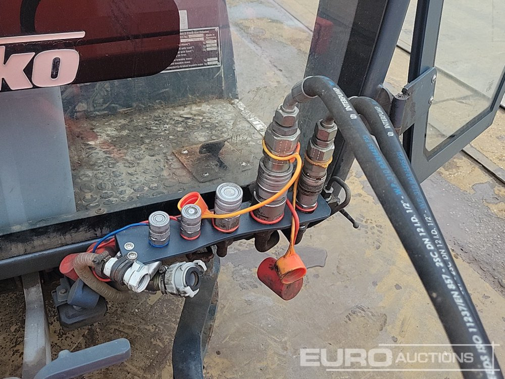 Feiebil 2017 Hako Citymaster 1600 4x2 Compact Gritter, Hydraulic Snow Plough & Sweeper Attachment, Reverse Camera, Automatic Gearbox (Reg. Docs. Available): bilde 27