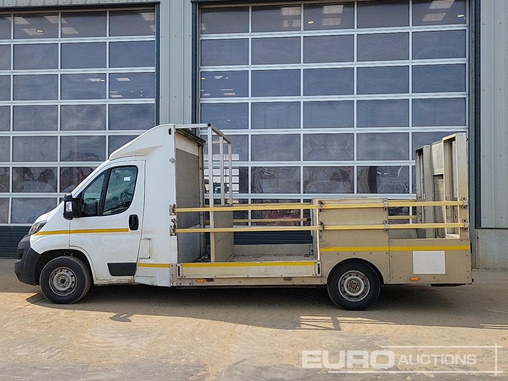2020 Peugeot Boxer 335 - Varebil med plan: bilde 2 2020 Peugeot Boxer 335 - Varebil med plan: bilde 2