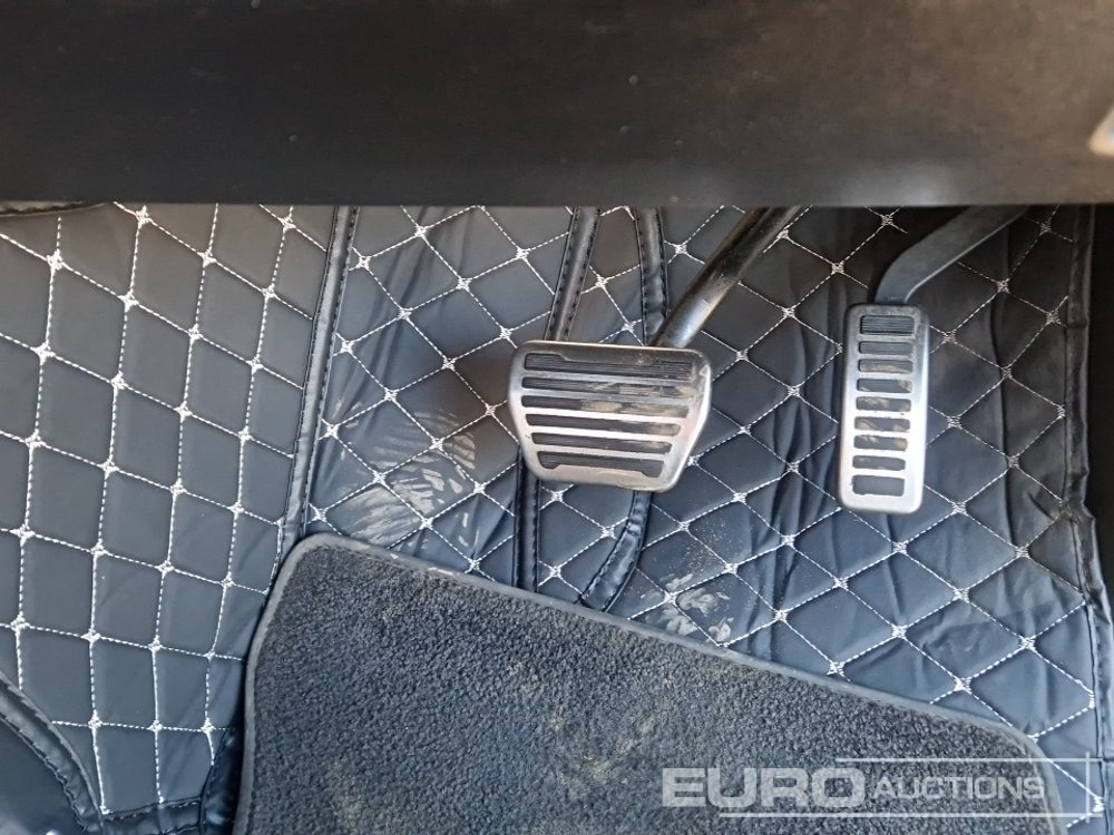 SUV 2022 Land Rover Discovery: bilde 41