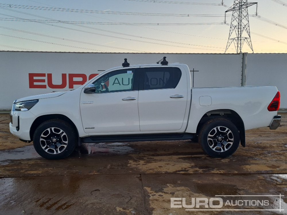 2025 Toyota Hilux Invincible - Pickup: bilde 2 2025 Toyota Hilux Invincible - Pickup: bilde 2