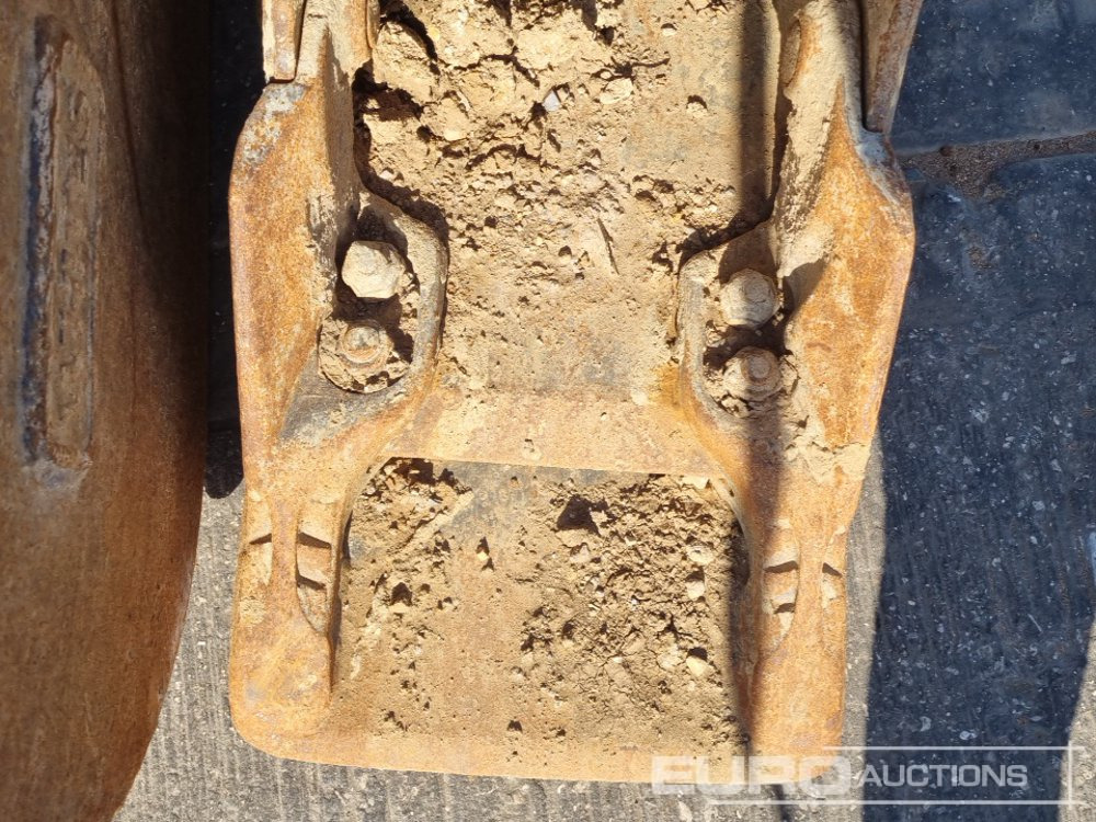 36", 24", 12" Digging Bucket 60mm Pin to suit 10-12 Ton Excavator - Skuffe: bilde 5 36", 24", 12" Digging Bucket 60mm Pin to suit 10-12 Ton Excavator - Skuffe: bilde 5
