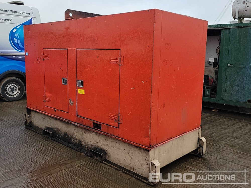 Aggreko Generator, 6 Cylinder Engine - Elektrisk generator: bilde 3 Aggreko Generator, 6 Cylinder Engine - Elektrisk generator: bilde 3