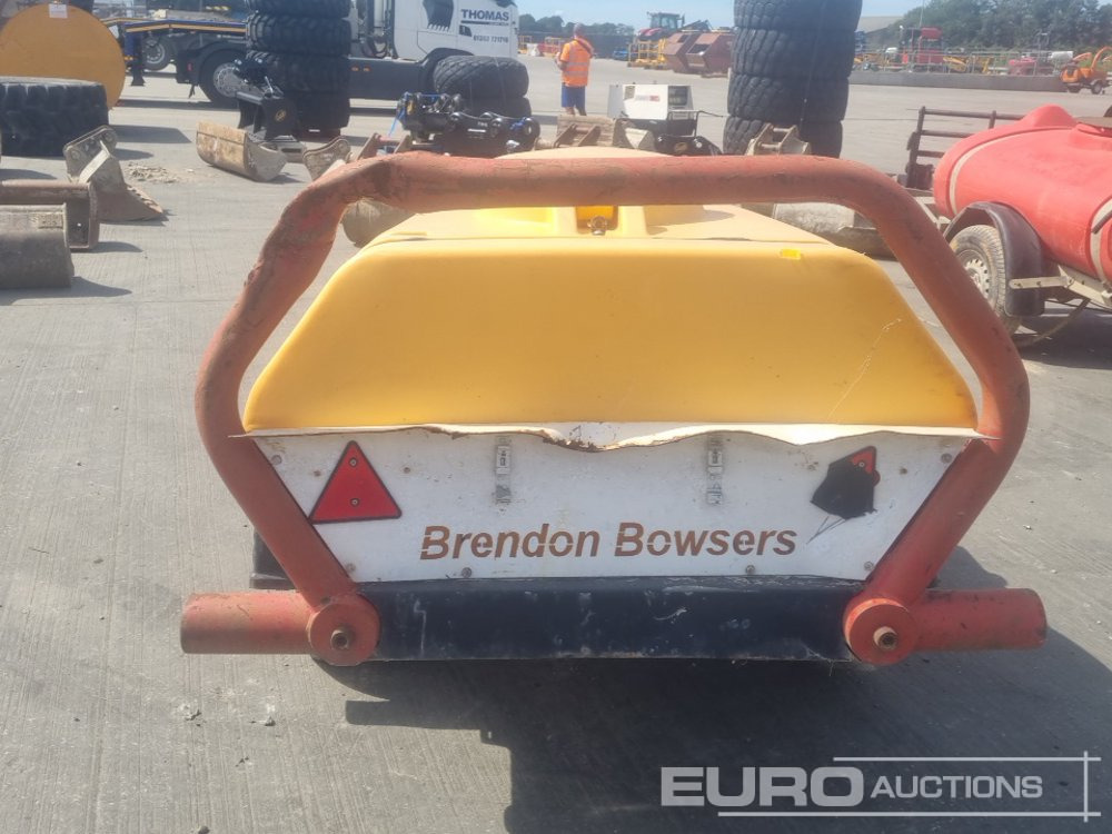 Brendon Bowsers Single Axle Plastic Water Bowser, 415Volt Motor - Lagringstank: bilde 4 Brendon Bowsers Single Axle Plastic Water Bowser, 415Volt Motor - Lagringstank: bilde 4