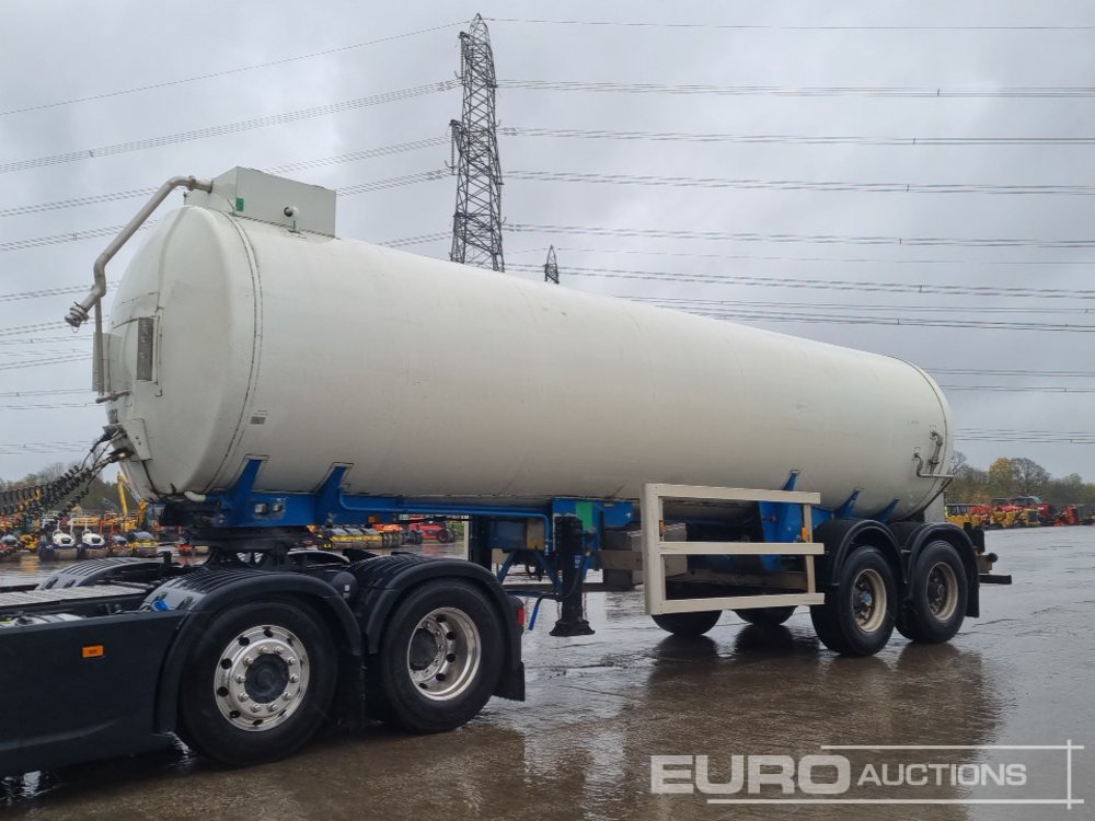 Clayton Twin Axle Tanker Trailer,Rear Steer, Stainless Steel Tank (Plating Certificate Available) - Tanksemi: bilde 1 Clayton Twin Axle Tanker Trailer,Rear Steer, Stainless Steel Tank (Plating Certificate Available) - Tanksemi: bilde 1