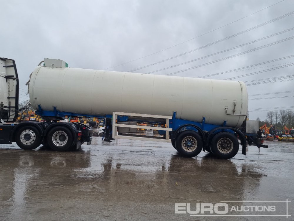 Clayton Twin Axle Tanker Trailer,Rear Steer, Stainless Steel Tank - Tanksemi: bilde 2 Clayton Twin Axle Tanker Trailer,Rear Steer, Stainless Steel Tank - Tanksemi: bilde 2