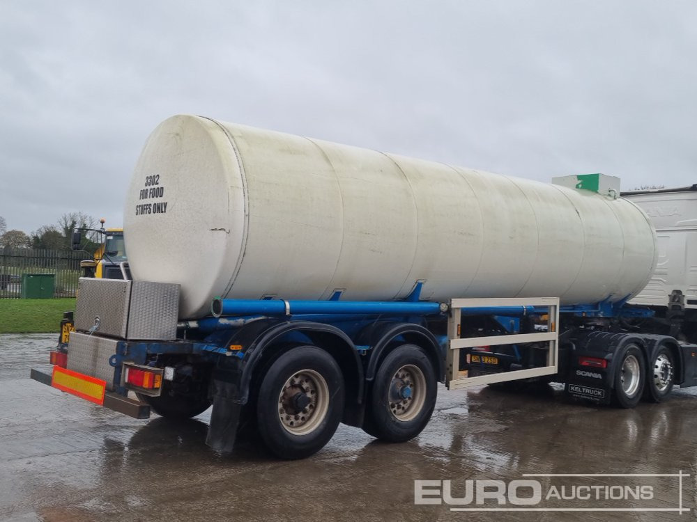 Clayton Twin Axle Tanker Trailer,Rear Steer, Stainless Steel Tank - Tanksemi: bilde 5 Clayton Twin Axle Tanker Trailer,Rear Steer, Stainless Steel Tank - Tanksemi: bilde 5