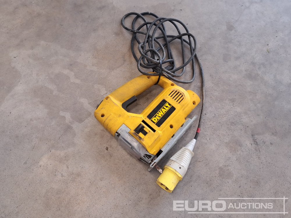 Dewalt DW320KL - Anleggsmaskiner: bilde 1 Dewalt DW320KL - Anleggsmaskiner: bilde 1