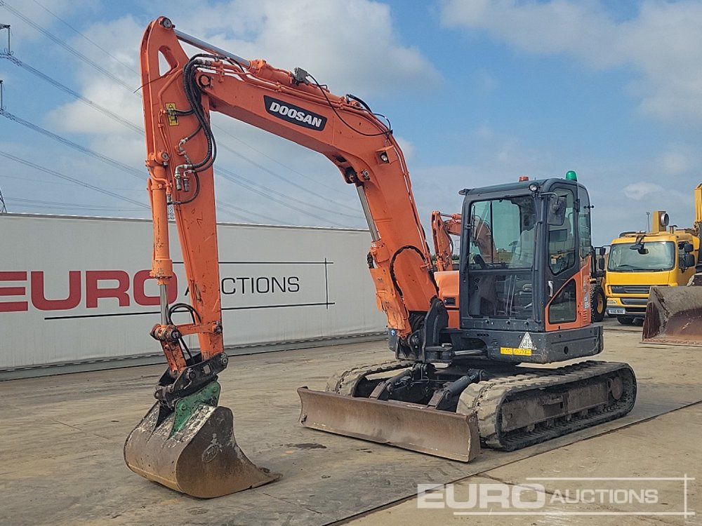 Doosan DX85R-3 - Minigraver: bilde 1 Doosan DX85R-3 - Minigraver: bilde 1