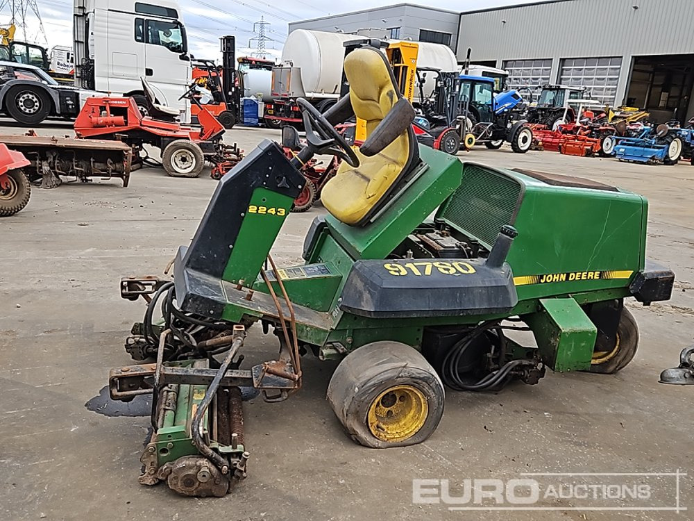 John Deere 2243 - Gressklipper: bilde 3 John Deere 2243 - Gressklipper: bilde 3