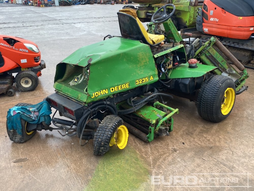 John Deere 3235A - Gressklipper: bilde 5 John Deere 3235A - Gressklipper: bilde 5
