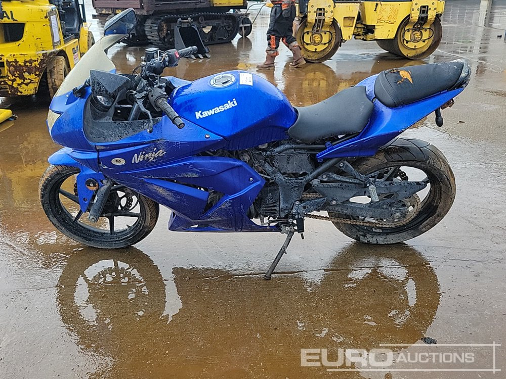 Kawasaki Ninja - Motorsykkel: bilde 2 Kawasaki Ninja - Motorsykkel: bilde 2