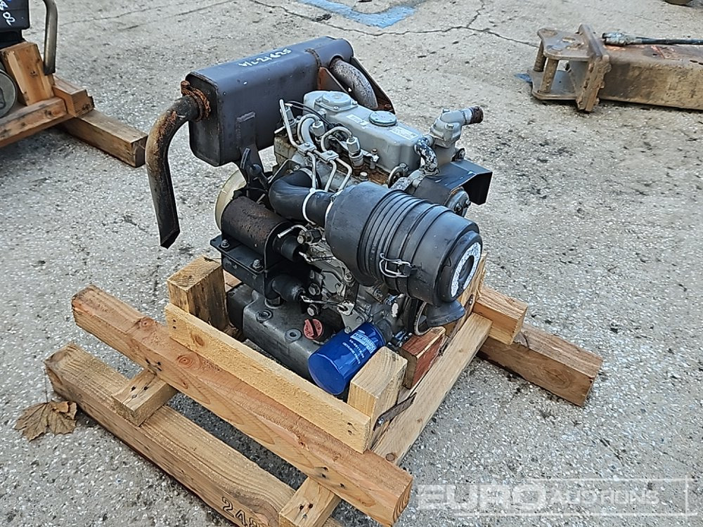 Kubota 3 Cylinder Engine - Motor: bilde 1 Kubota 3 Cylinder Engine - Motor: bilde 1