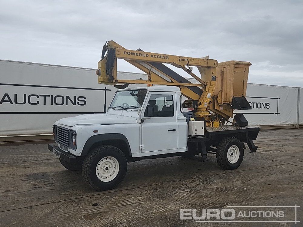 Land Rover Defender - Persontransport: bilde 1 Land Rover Defender - Persontransport: bilde 1