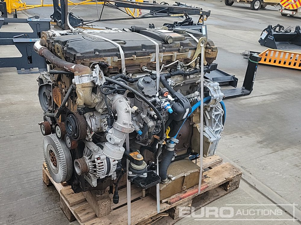 MTU 6 Cylinder Engine - Motor: bilde 1 MTU 6 Cylinder Engine - Motor: bilde 1