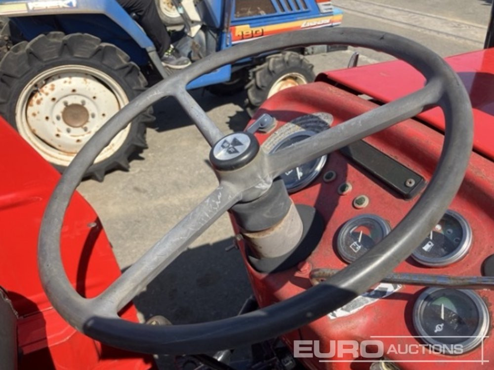 Massey Ferguson 240 - Traktor: bilde 4 Massey Ferguson 240 - Traktor: bilde 4