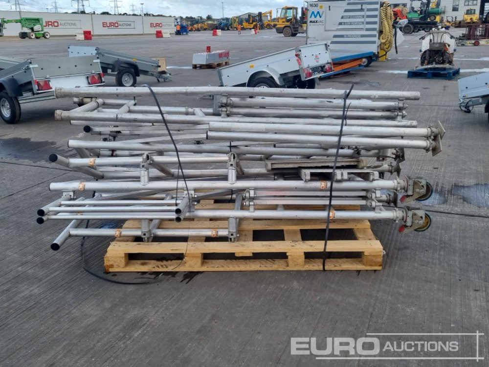 Pallet of Folding Aluminium Scaffolding - Anleggsmaskiner: bilde 2 Pallet of Folding Aluminium Scaffolding - Anleggsmaskiner: bilde 2