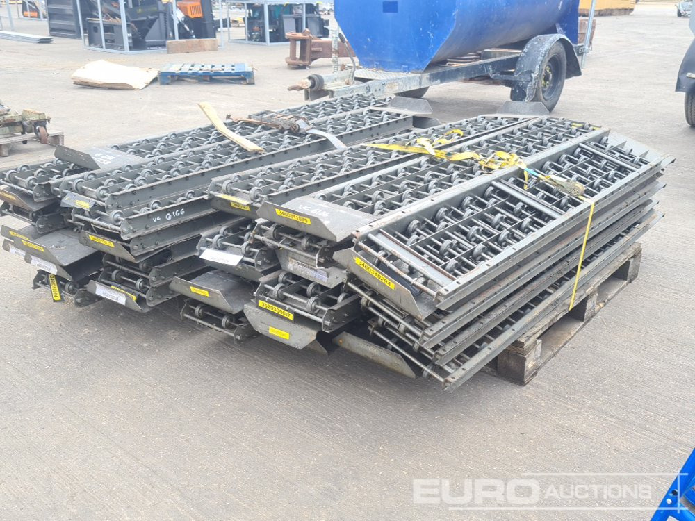 Pallet of Material Roller Conveyors (2 of) - Anleggsmaskiner: bilde 1 Pallet of Material Roller Conveyors (2 of) - Anleggsmaskiner: bilde 1