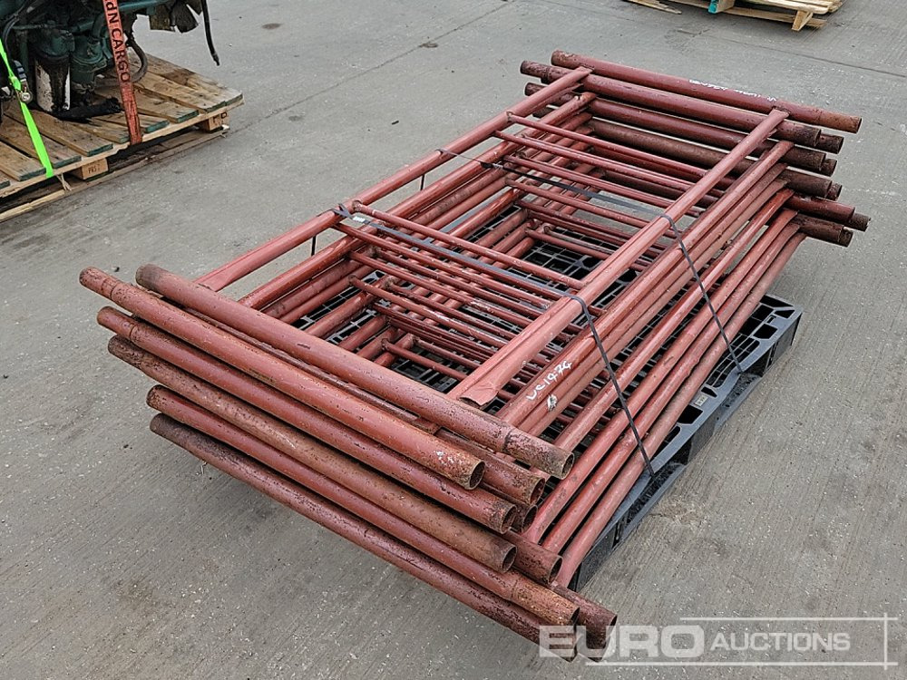 Pallet of Quick Stage Scaffolding - Anleggsmaskiner: bilde 3 Pallet of Quick Stage Scaffolding - Anleggsmaskiner: bilde 3