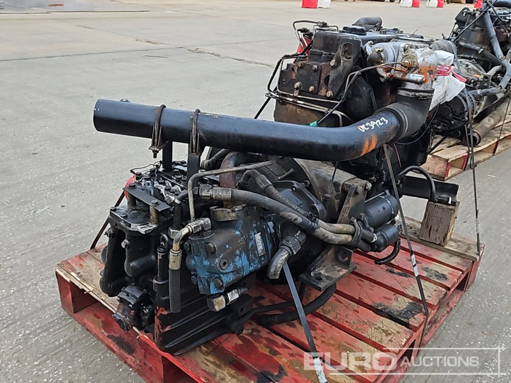 Perkins 4 Cylinder Engine, Gearbox - Motor: bilde 1 Perkins 4 Cylinder Engine, Gearbox - Motor: bilde 1