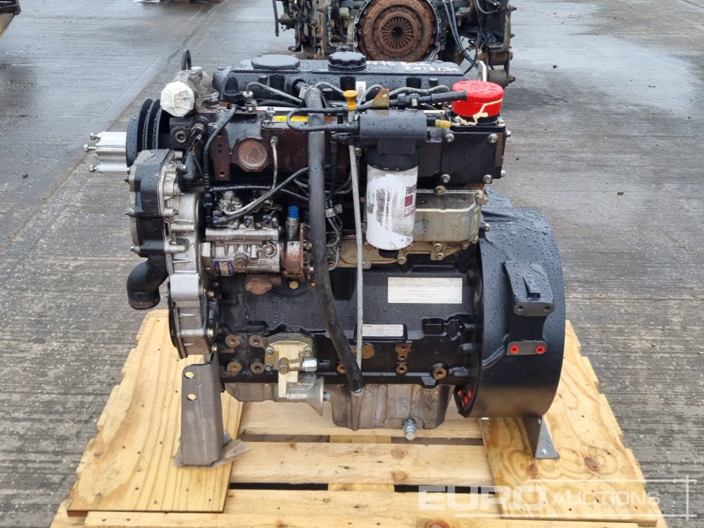Perkins 4 Cylinder Engine - Motor: bilde 2 Perkins 4 Cylinder Engine - Motor: bilde 2