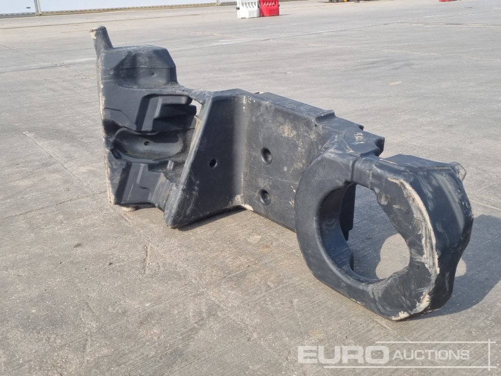 Plastic Fuel Tank to suit John Deere Tractor - Anleggsmaskiner: bilde 3 Plastic Fuel Tank to suit John Deere Tractor - Anleggsmaskiner: bilde 3