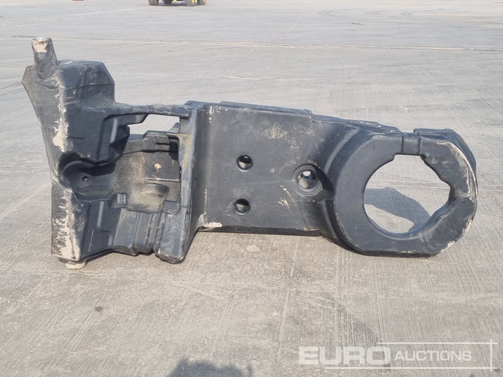 Plastic Fuel Tank to suit John Deere Tractor - Anleggsmaskiner: bilde 2 Plastic Fuel Tank to suit John Deere Tractor - Anleggsmaskiner: bilde 2