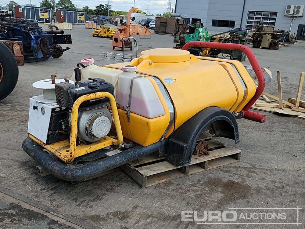 Single Axle Plastic Water Bowser, Honda Pressure Washer (Parts Missing) - Høytrykkspyler: bilde 1 Single Axle Plastic Water Bowser, Honda Pressure Washer (Parts Missing) - Høytrykkspyler: bilde 1