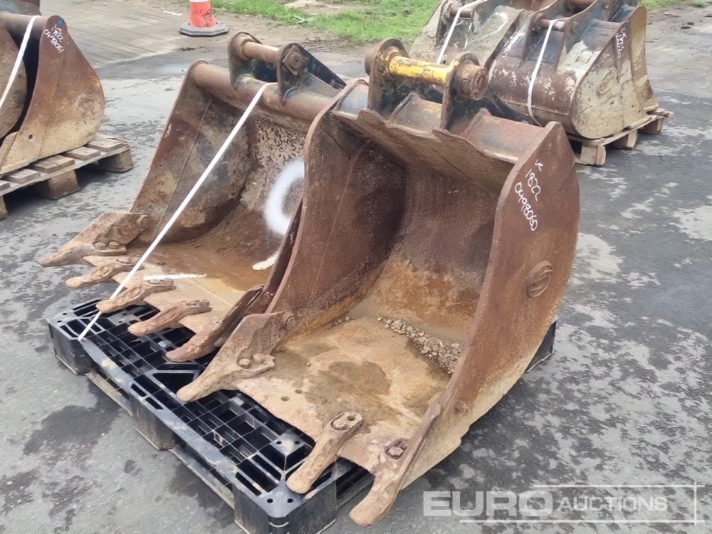 Strickland 30", 24" Digging Bucket 45mm Pin to suit 4-6 Ton Excavator - Skuffe: bilde 1 Strickland 30", 24" Digging Bucket 45mm Pin to suit 4-6 Ton Excavator - Skuffe: bilde 1