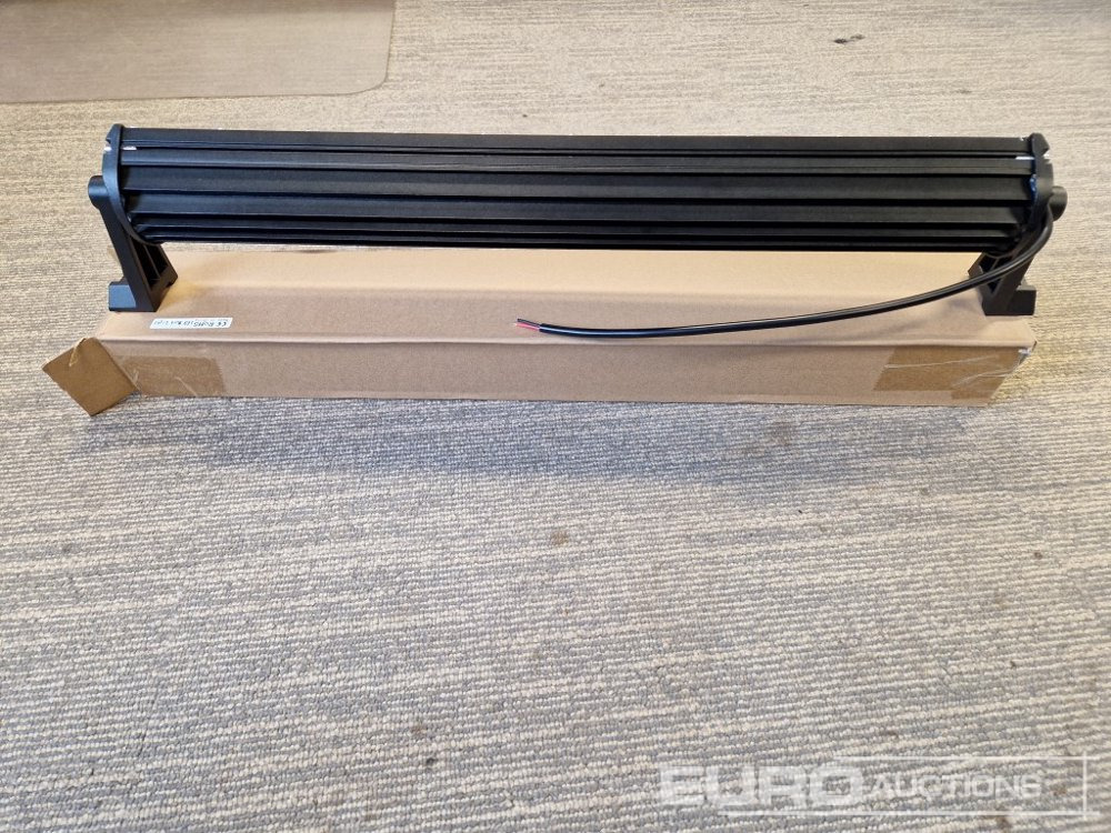 Unused 21.5" 120W Combo Beam LED Light Bar, Mounting Brackets, IP67 Waterproof - Verkstedutstyr: bilde 5 Unused 21.5" 120W Combo Beam LED Light Bar, Mounting Brackets, IP67 Waterproof - Verkstedutstyr: bilde 5
