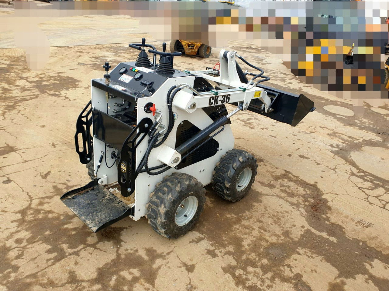 Diversen CK-36 - Kompaktlaster: bilde 4 Diversen CK-36 - Kompaktlaster: bilde 4