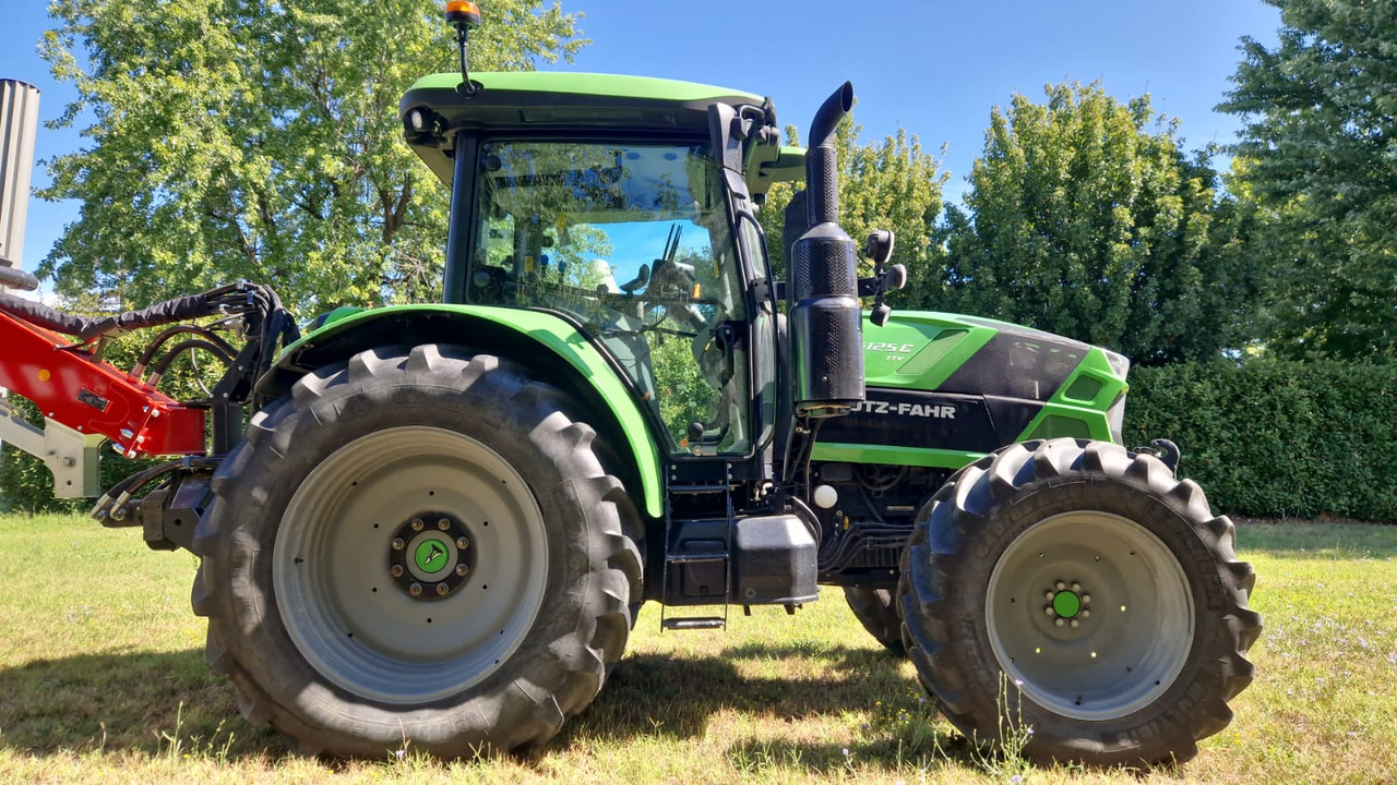 Trattore usato Deutz-Fahr 6125 C TTV - Traktor: bilde 2 Trattore usato Deutz-Fahr 6125 C TTV - Traktor: bilde 2