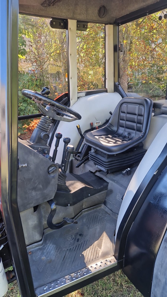 Trattore usato Same Aster 60 - Traktor: bilde 2 Trattore usato Same Aster 60 - Traktor: bilde 2
