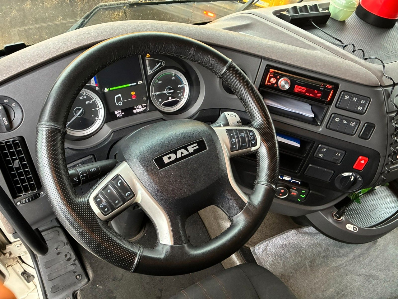 DAF XF 480/SpaceCab - Trekkvogn: bilde 2 DAF XF 480/SpaceCab - Trekkvogn: bilde 2