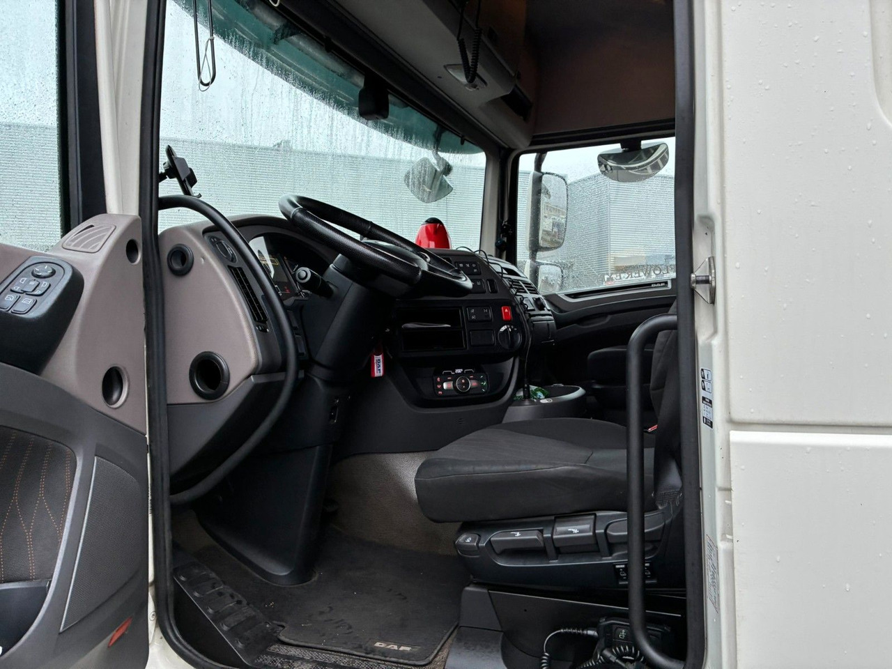 DAF XF 480/SpaceCab - Trekkvogn: bilde 4 DAF XF 480/SpaceCab - Trekkvogn: bilde 4