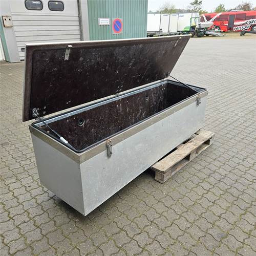 ABC Materialeskab til ladbil - Førerhus og interiør for Lastebil: bilde 1 ABC Materialeskab til ladbil - Førerhus og interiør for Lastebil: bilde 1