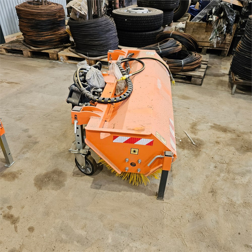 BM ZE150 - Kostemaskin: bilde 2 BM ZE150 - Kostemaskin: bilde 2