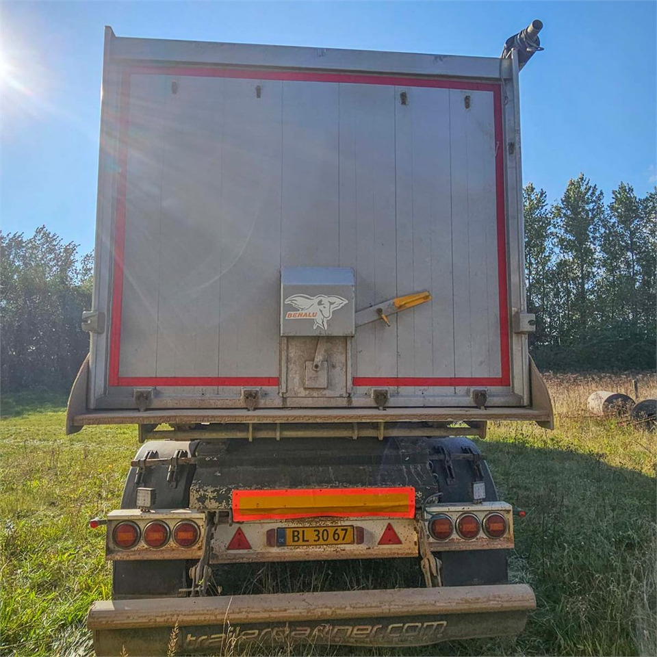 Benalu Multirunner 113 - Tippsemi: bilde 5 Benalu Multirunner 113 - Tippsemi: bilde 5