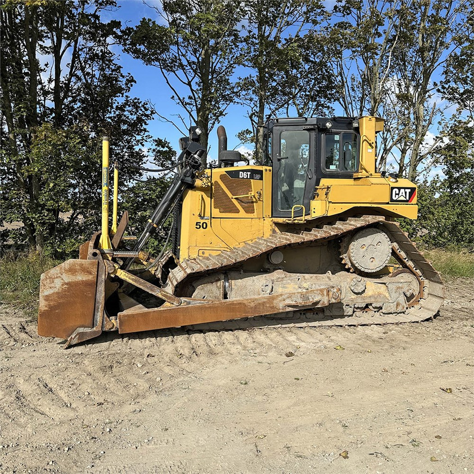 Caterpillar D6T LGP - Bulldozer: bilde 2 Caterpillar D6T LGP - Bulldozer: bilde 2
