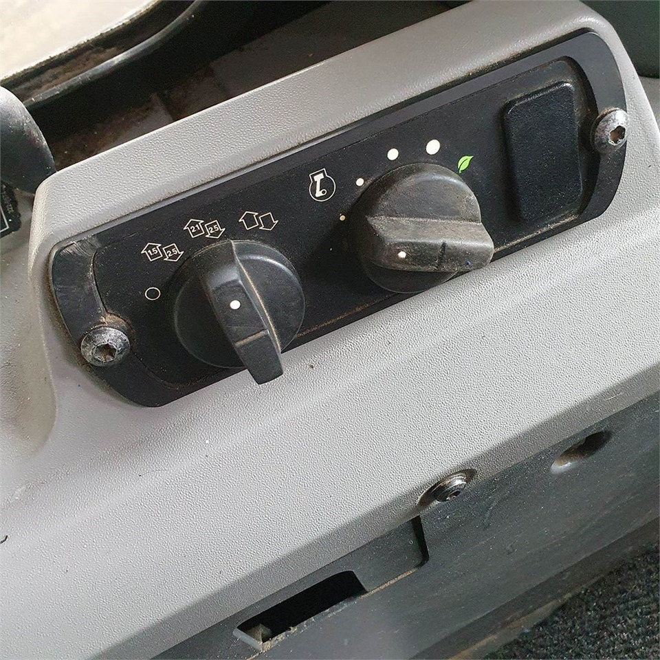 Leie Caterpillar D7E LGP Caterpillar D7E LGP: bilde 34 Leie Caterpillar D7E LGP Caterpillar D7E LGP: bilde 34