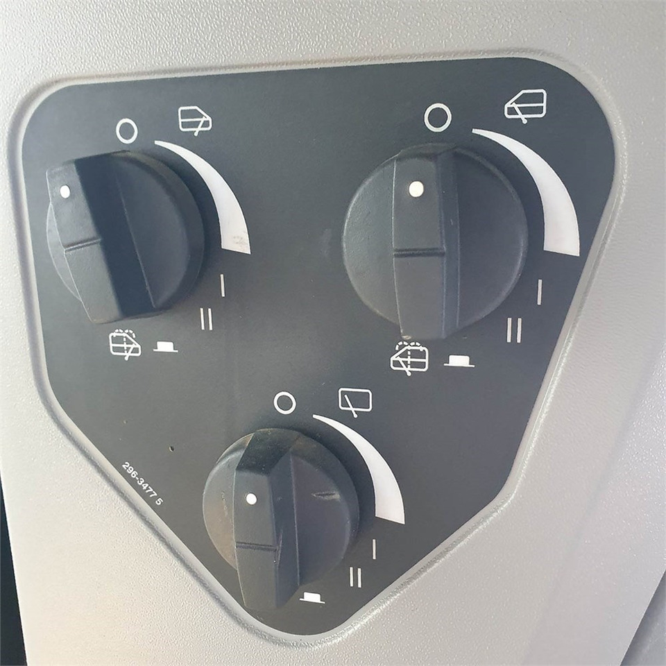 Leie Caterpillar D7E LGP Caterpillar D7E LGP: bilde 32 Leie Caterpillar D7E LGP Caterpillar D7E LGP: bilde 32