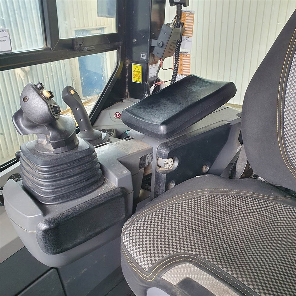 Leie Caterpillar D7E LGP Caterpillar D7E LGP: bilde 25 Leie Caterpillar D7E LGP Caterpillar D7E LGP: bilde 25