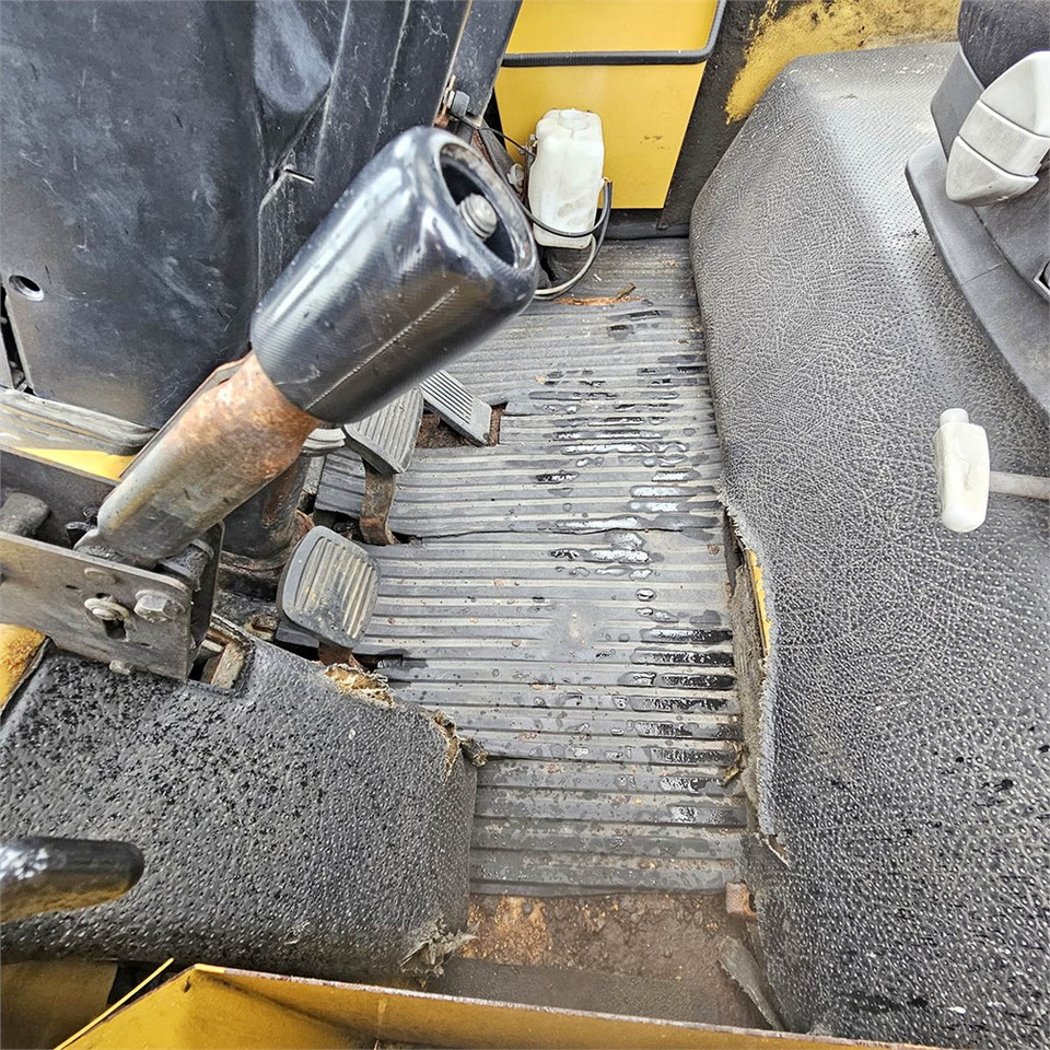 Leie Caterpillar DP45 Caterpillar DP45: bilde 11