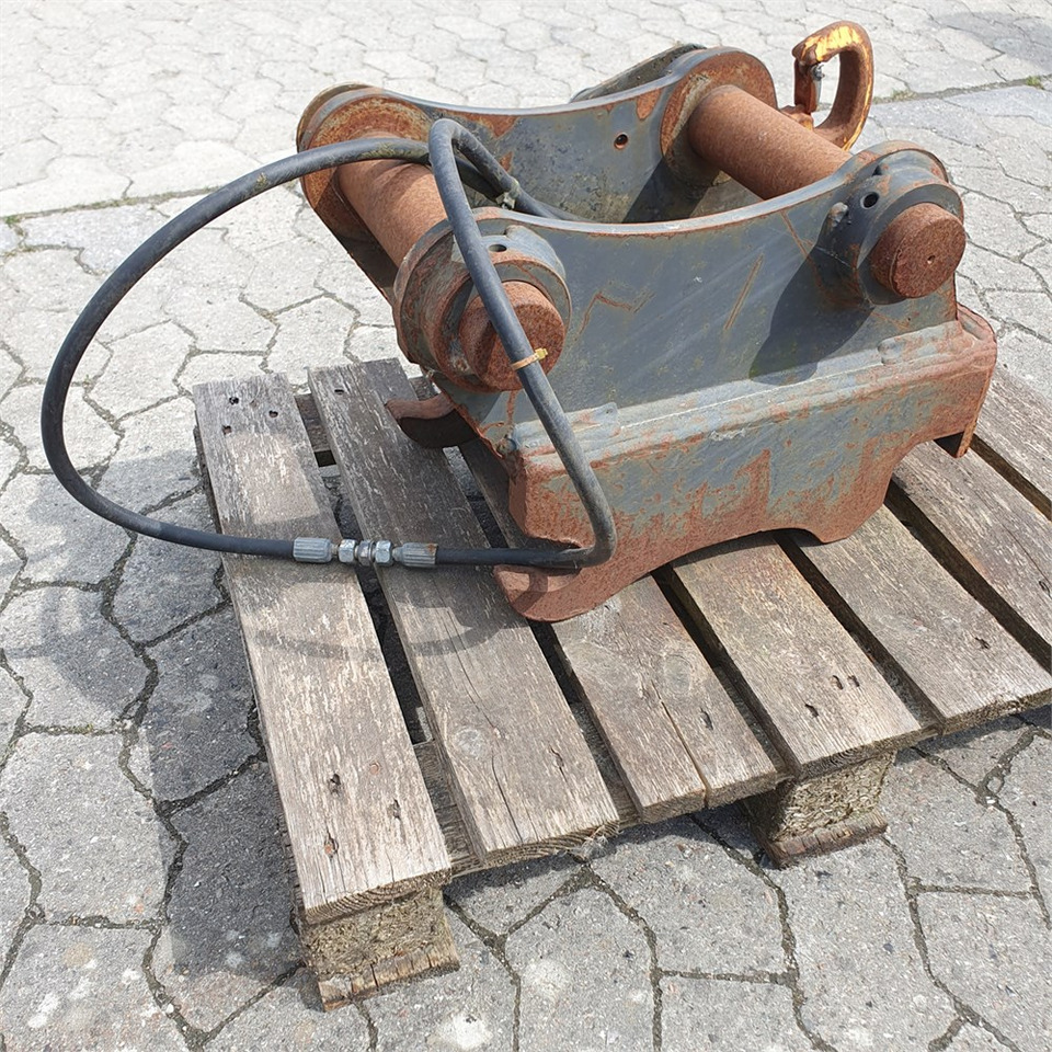 Engcon S45 - Hurtigkobling for Gravemaskin: bilde 2 Engcon S45 - Hurtigkobling for Gravemaskin: bilde 2